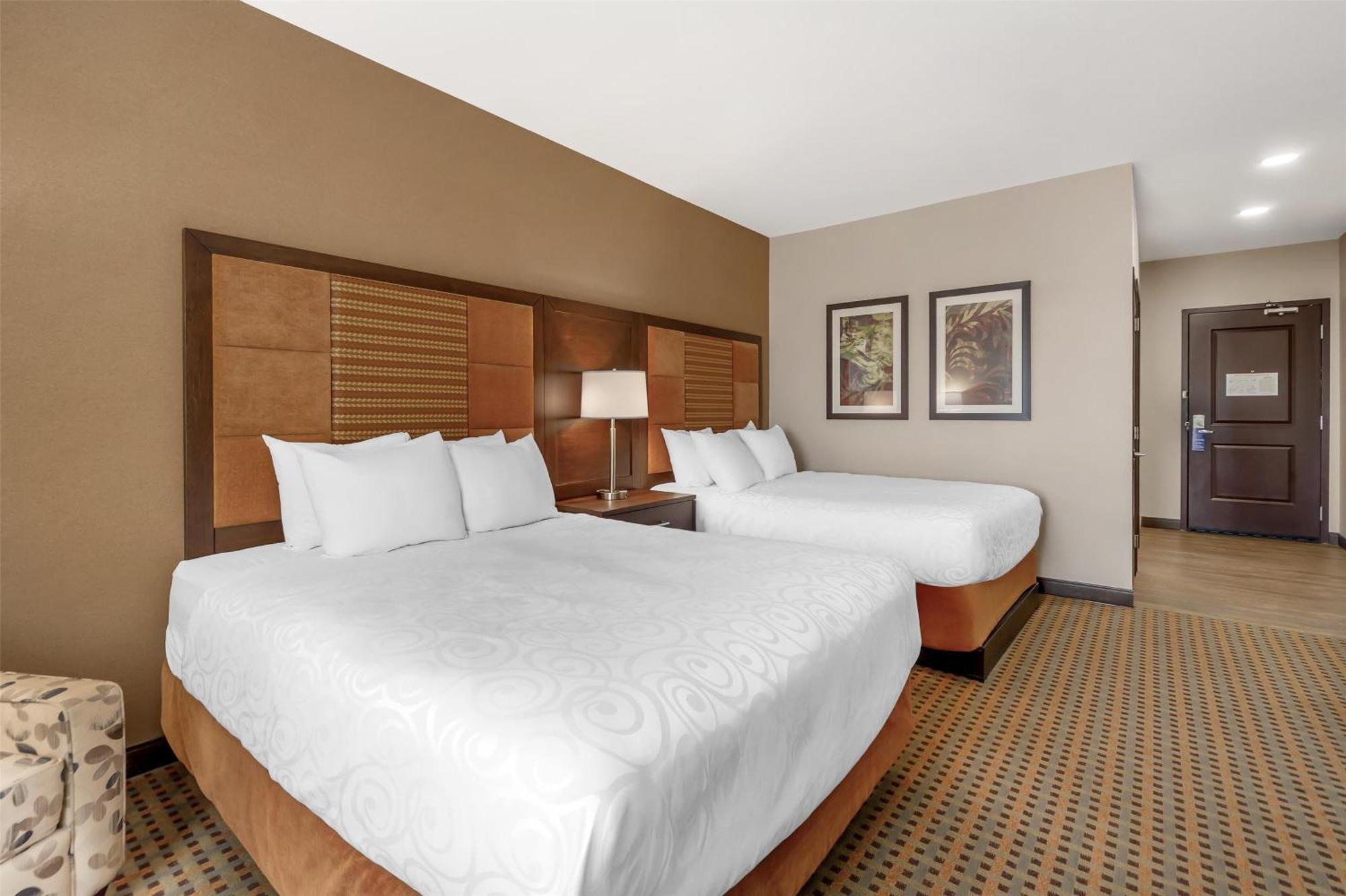 Best Western Plus Hinton Inn & Suites Ngoại thất bức ảnh