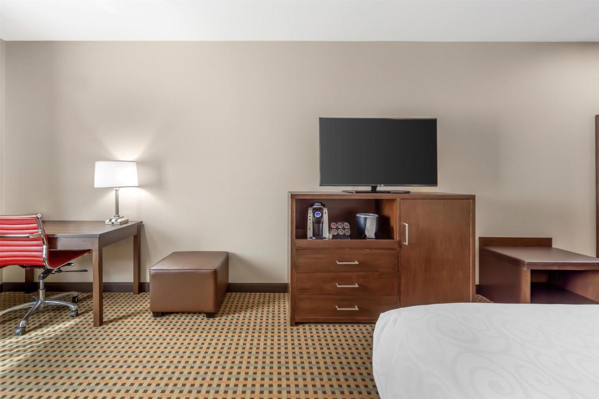 Best Western Plus Hinton Inn & Suites Ngoại thất bức ảnh