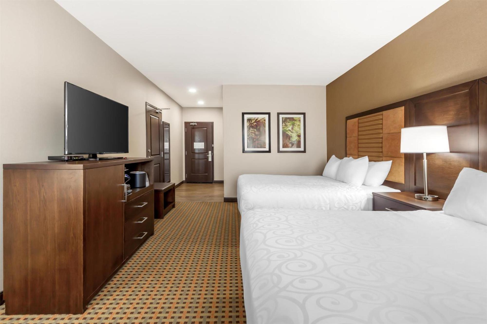 Best Western Plus Hinton Inn & Suites Ngoại thất bức ảnh