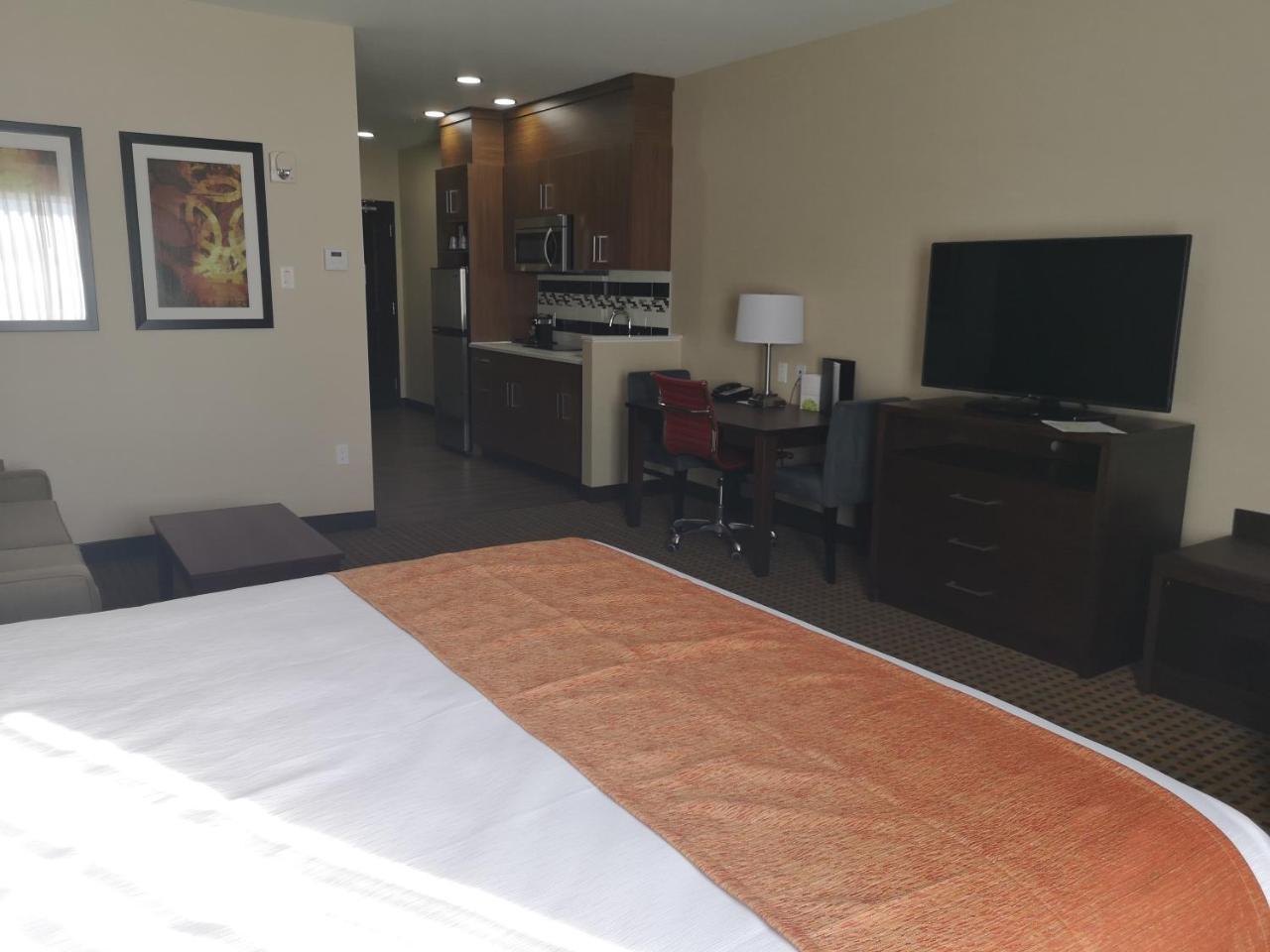 Best Western Plus Hinton Inn & Suites Ngoại thất bức ảnh
