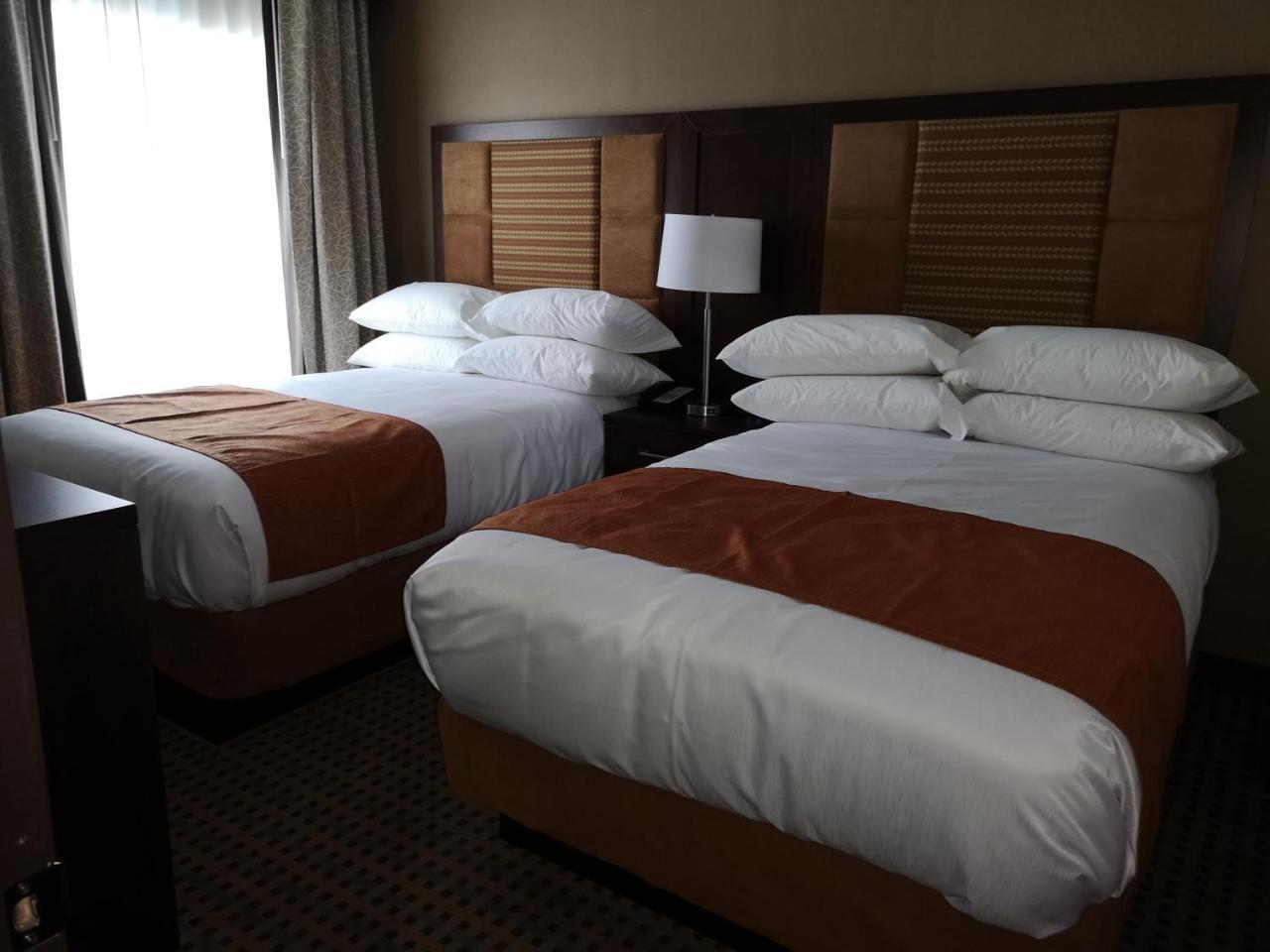 Best Western Plus Hinton Inn & Suites Ngoại thất bức ảnh