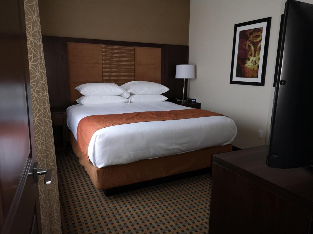 Best Western Plus Hinton Inn & Suites Ngoại thất bức ảnh